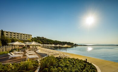 Anlage,Meer,Liegen | © M19_015_00027 (c) Hotel Istra