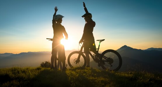 Rad,Menschen, Himmel | © Radbild (c)24K-Production_Shutterstock (3)