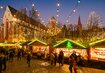 Kirche, Nacht, Lichter, Leute, Markt | © (c)Weihnachtsmarkt-Freiburg-2019-Copyright-FWTM-Baschi-Bender (56)